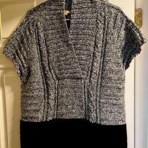 Burberry Sweater Navy & White Color
